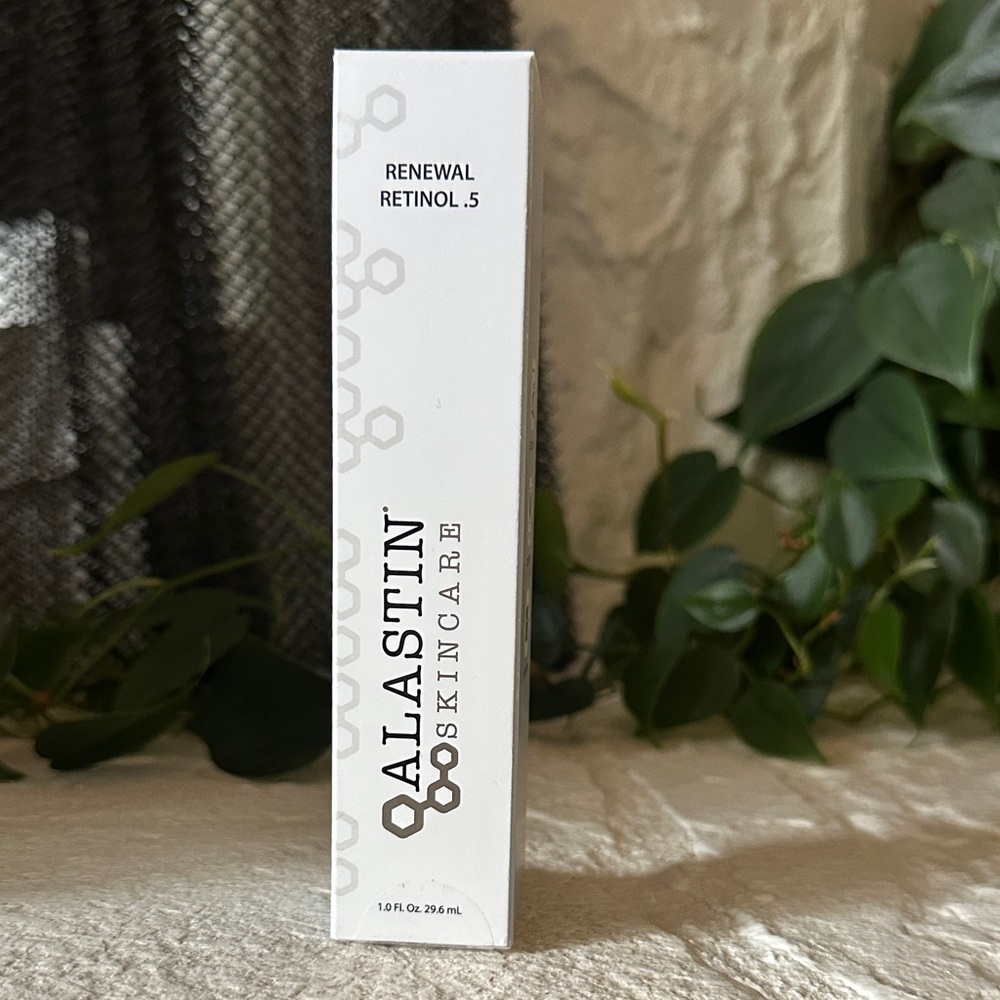 Alastin Renewal Retinol .5 - Brand new in box!